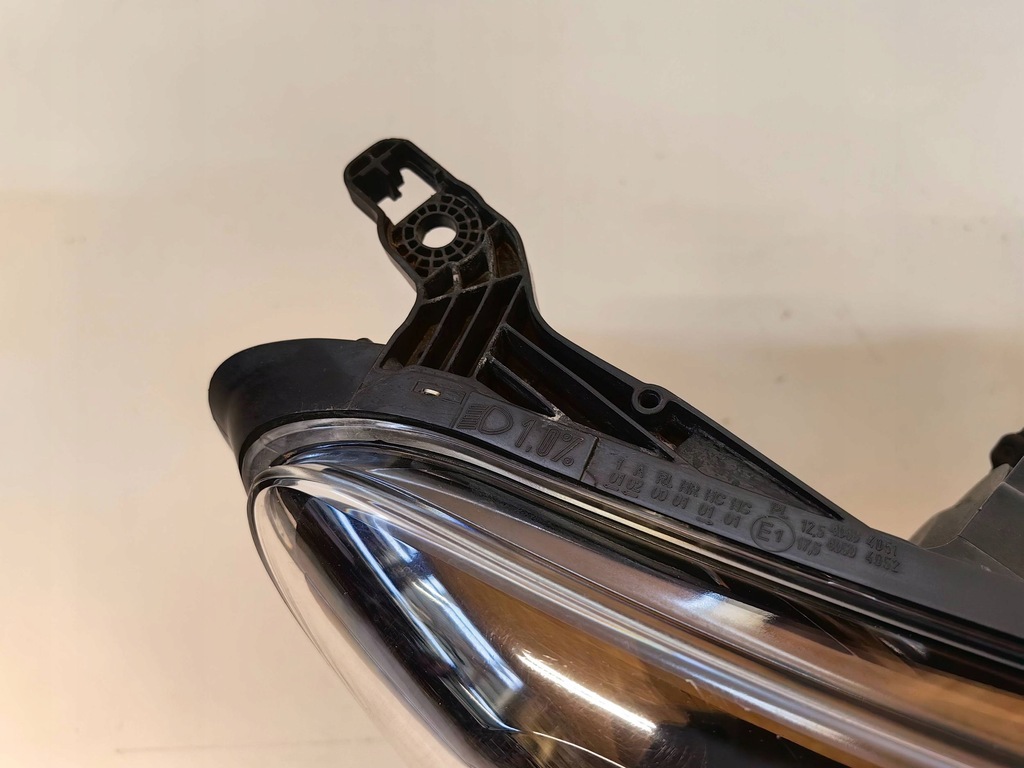 фото №7, Renault kadjar - лампа обычная линза правая polecam