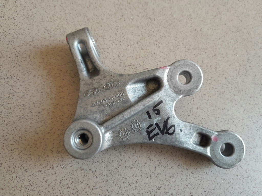 фото №1, Kia ev6 hyundai ioniq5 кронштейн кронштейн 97703-cv400