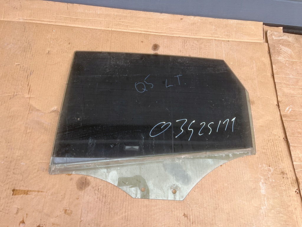 фото №1, Стекло дверь боковая левый задняя 2009r audi q5 8r