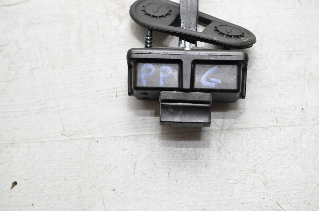 фото №2, Обмежувач двері правий перед alfa romeo giulia