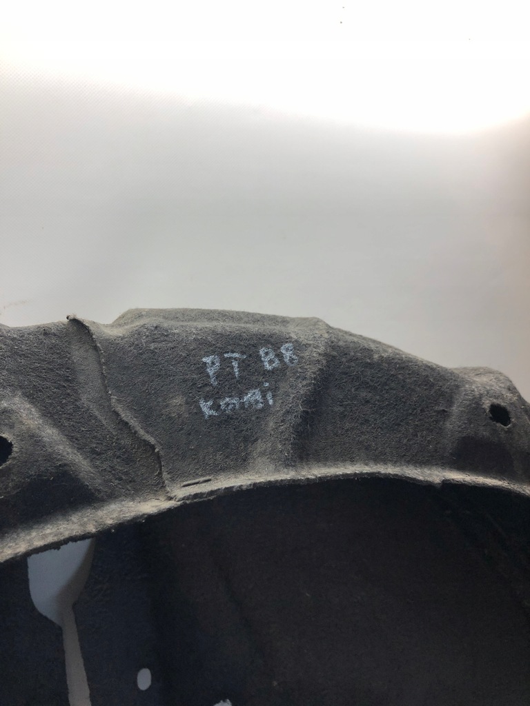 фото №4, Audi a4 b8 подкрылок правое задние материал kombi