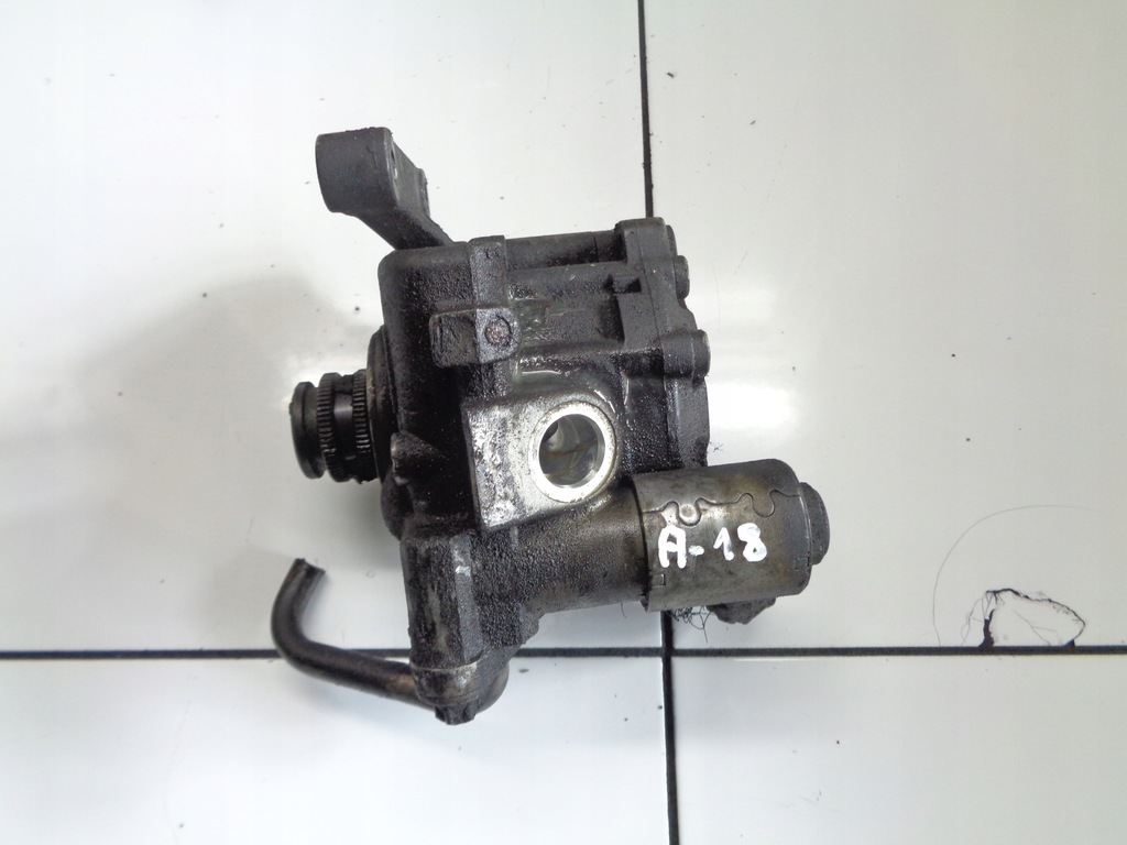 фото №1, Mercedes w204 2.2cdi насос підсилювача a0064661501