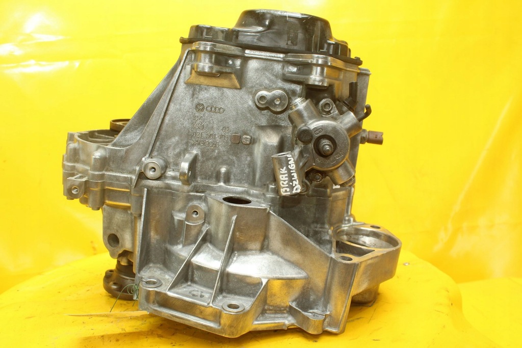 фото №9, Коробка передач передач механічна skoda fabia ii audi a1 8x 1.2 tsi lgq 02t301252a