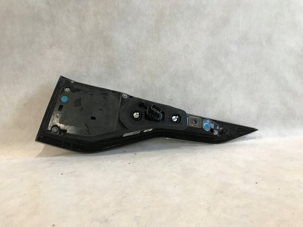 фото №3, Land rover discovery v lift 21- лампа задняя левая!