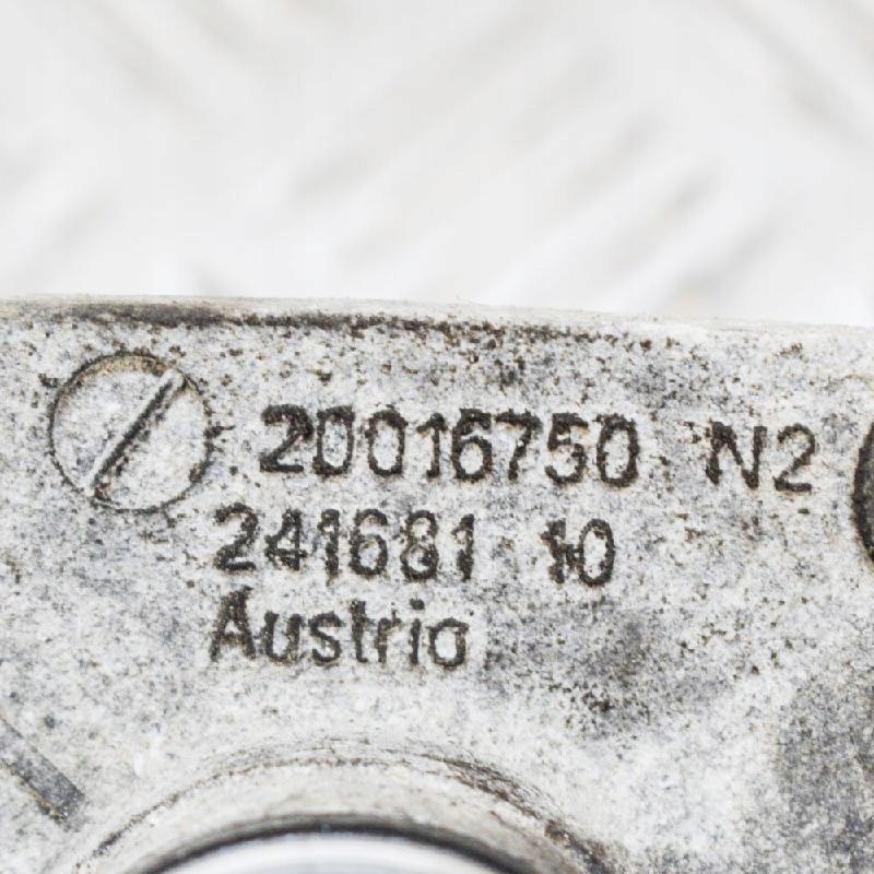 фото №6, Bmw 7 кронштейн вала приводного g11 750i 330kw n63b44c 7563779 20016750 2017