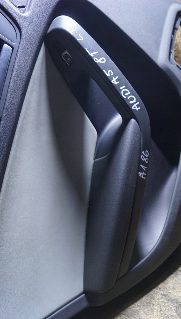 фото №9, Обшивка дверь левый задняя audi a5 s5 8t кожа