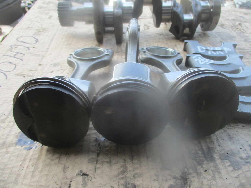 Wał колінчастий 04cam vw audi skoda seat dkrf 1.0tsi в Україні