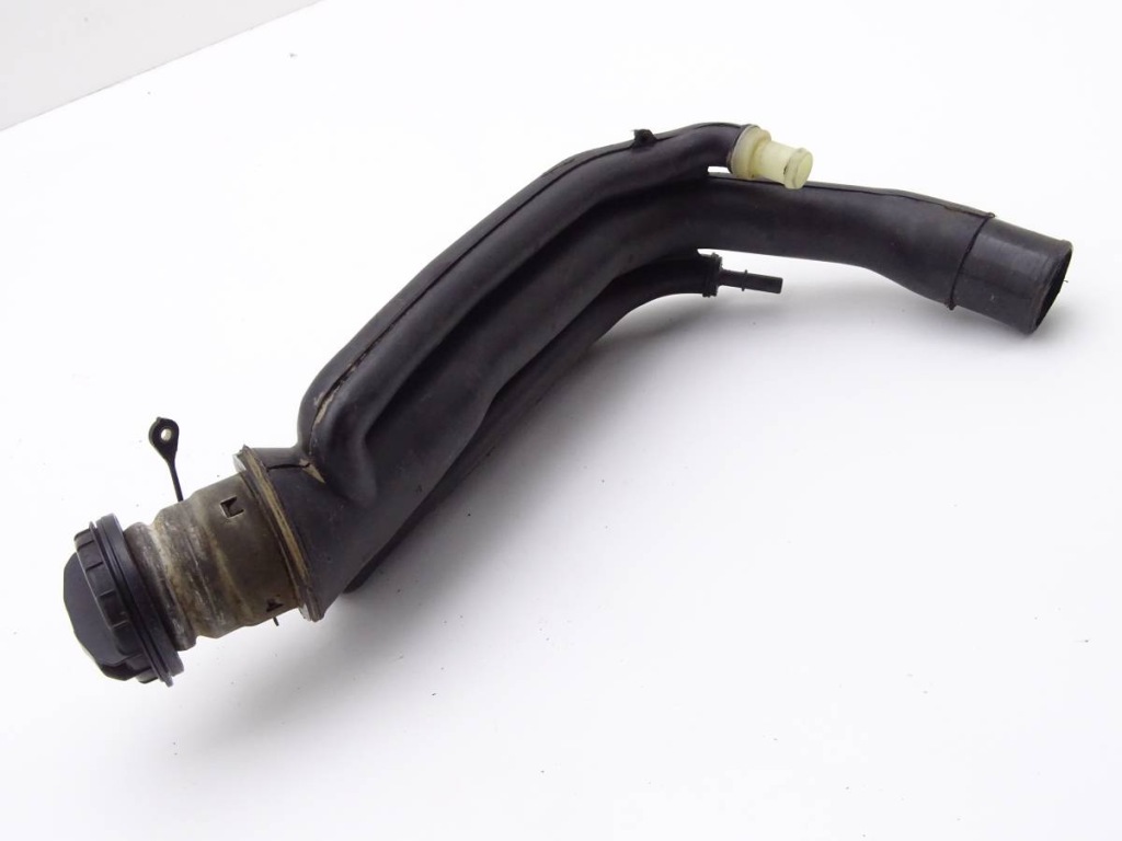 фото №2, Land rover discovery ii 2.5 td5 труба заливная горловина топлива