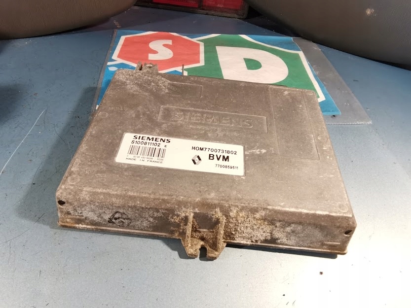 фото №1, Бортовой компьютер блок управления renault s100811102e 7700731802