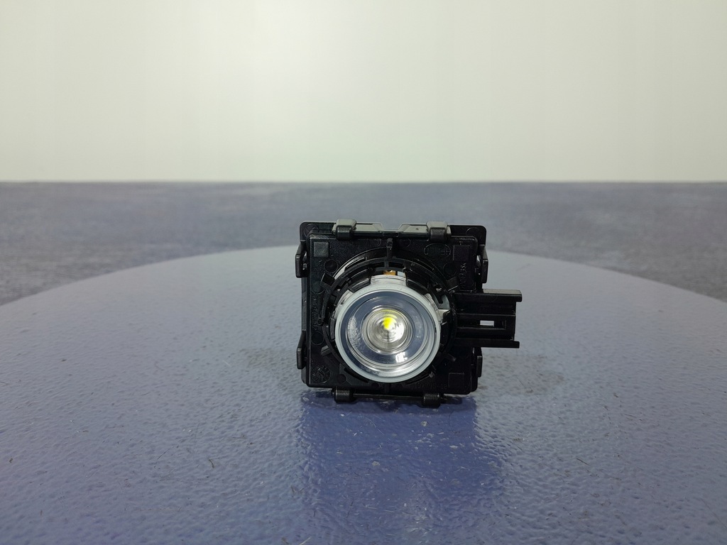 фото №1, Audi q7 ii 4m lift лампа стельовий 4m0947292a