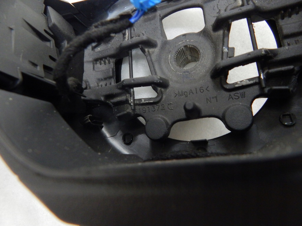 фото №9, Peugeot 208 - воздуховод muti bdb