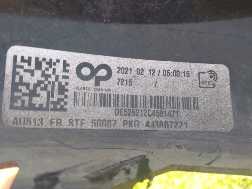 фото №14, Audi оригинальный номер 4j3807221 бампер