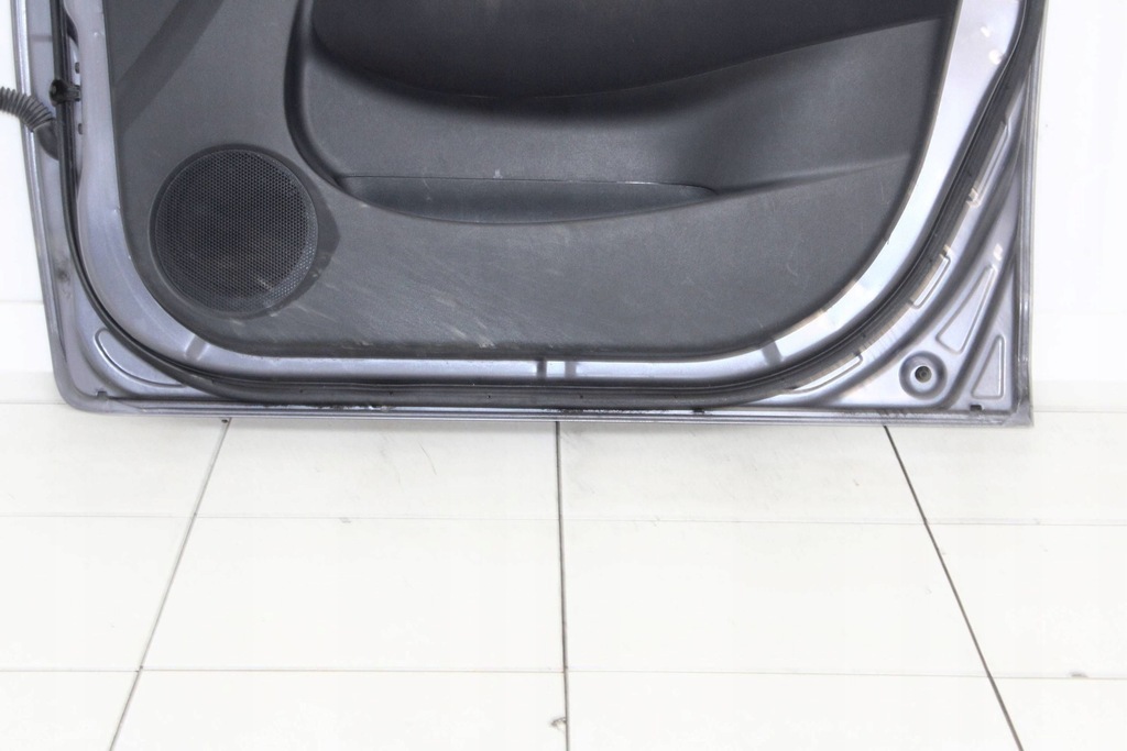 фото №8, Hyundai i20 i 5d 08r- дверь правое передние правый перед 2e