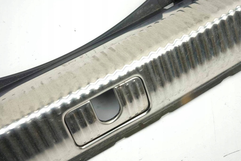 фото №9, Защита замка крышки audi a4 avant 8w5, b9 8w9864513 2.0l дизель 2017