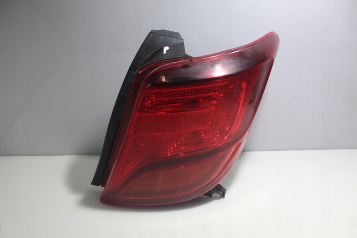 фото №1, Лампа правая задняя toyota yaris iii lift hybrid