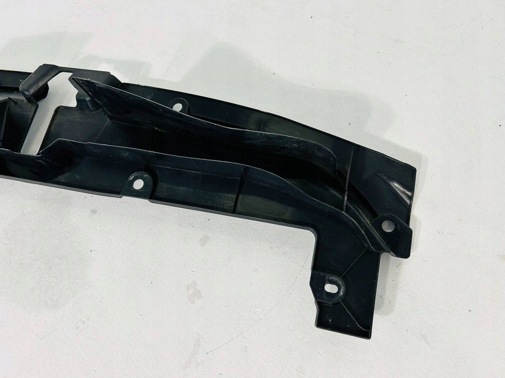 фото №6, Corolla e21 kombi hb 2.0 гибрид защита поперечина передний na радиатор замка