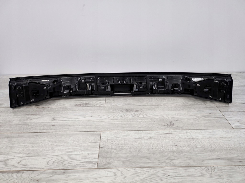 фото №11, Накладка задняя лампа vw taigo 2g7945093