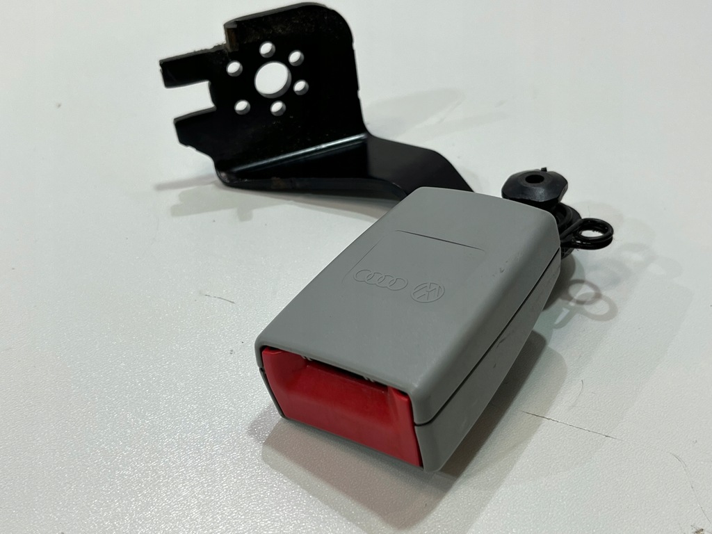 фото №1, Клипса ремней задняя audi a8 d4 4h0857739 серая