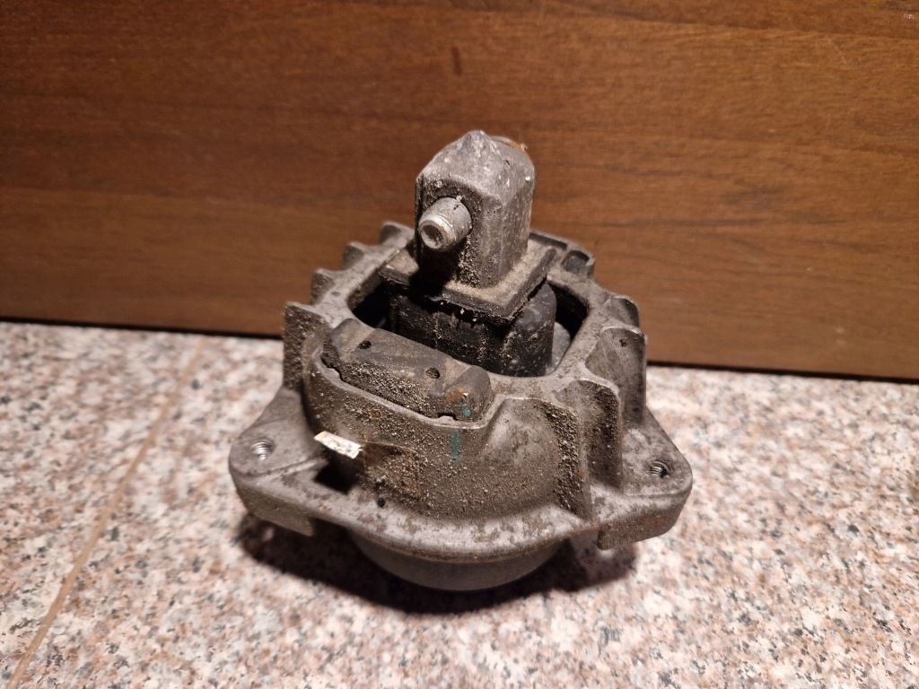 Купить Подушка двигателя bmw f01 f02