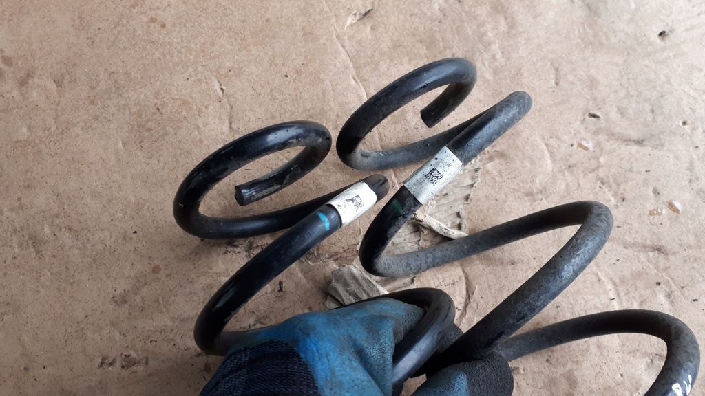 фото №6, A3 8v пружина пружини ліва права задня sportback