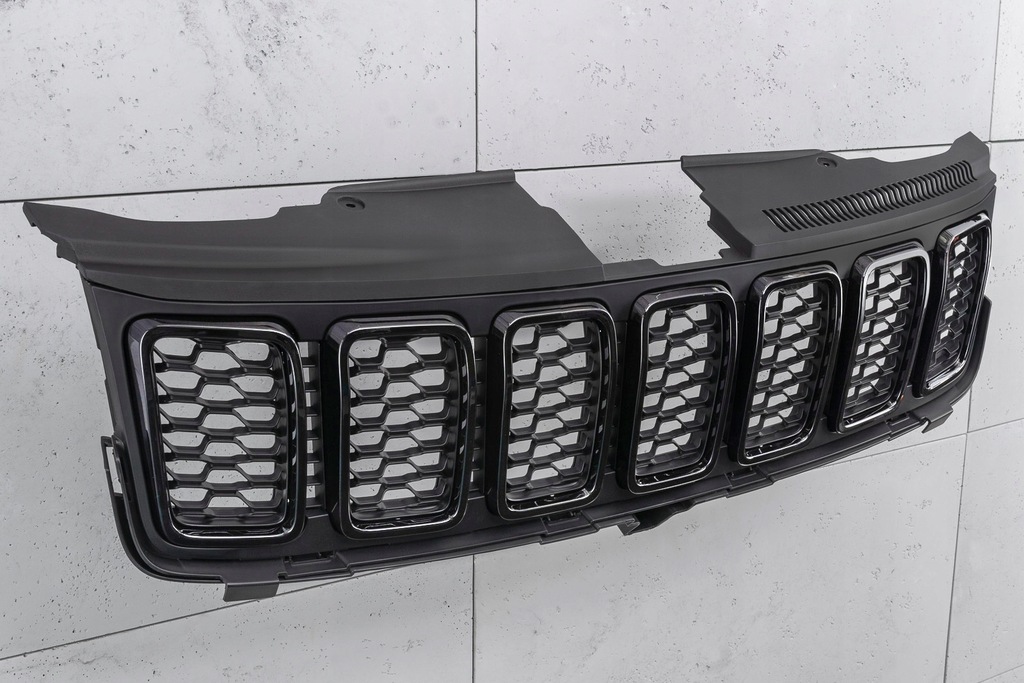 фото №10, Jeep grand cherokee iv wk2 2017-2021 решітка радіатора передній чорний 68258419ac