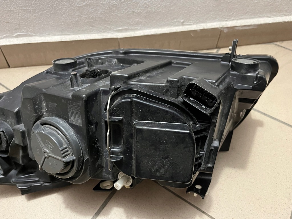 фото №13, Bmw x1 x-1 e84 e-84 ксенон 09- лампа передняя перед правая