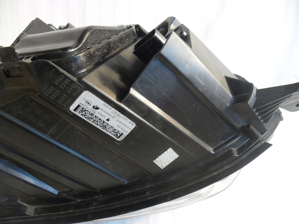 фото №11, Лампа правий перед 9832836480 opel zafira d vivaro c 00218274-01 eu