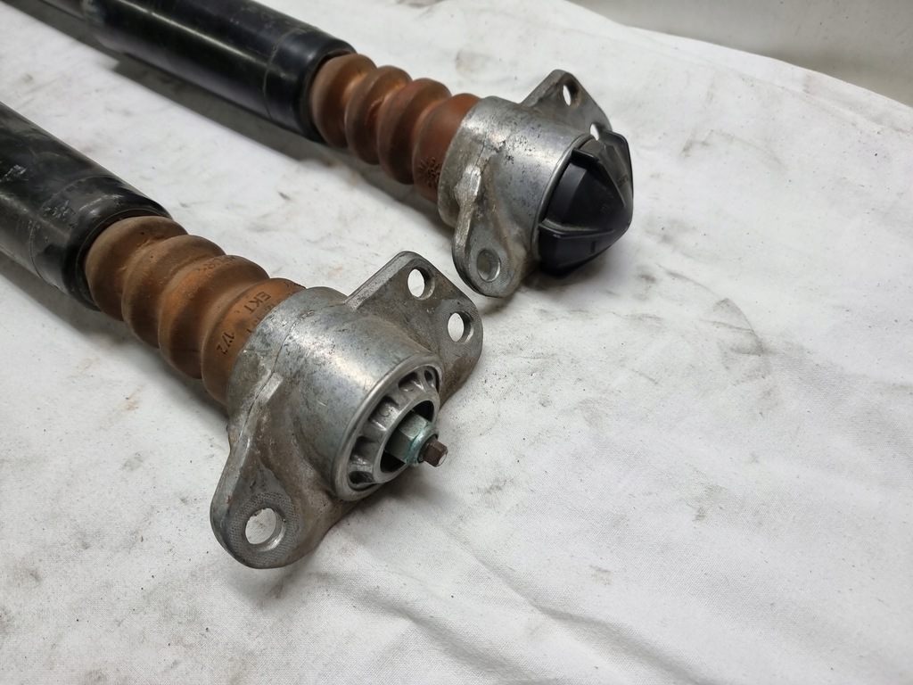 фото №2, Skoda rapid амортизатор задняя