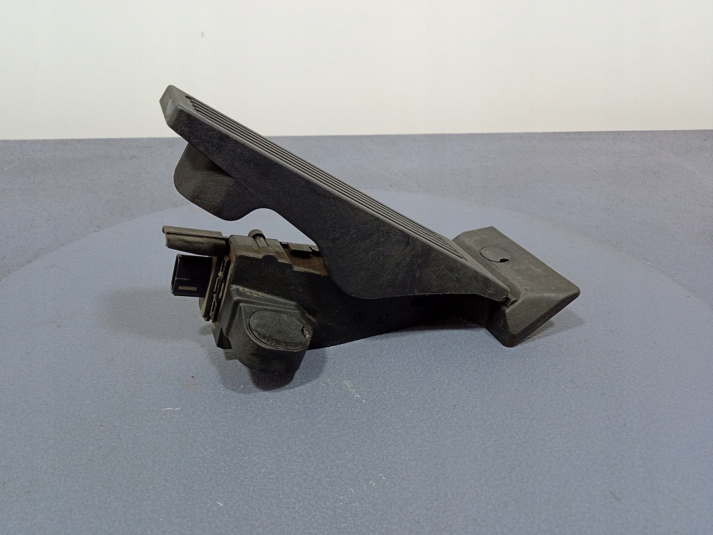 Kia optima iv jf педаль газу потенціометр 35190-2e000 Недорого