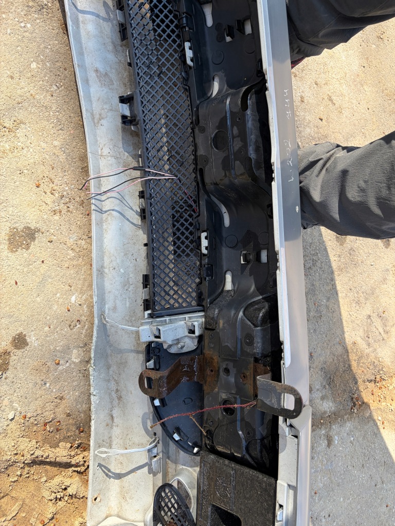 Mercedes w202 бампер перед передний лак- 744 Цена