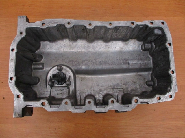 Vw skoda audi seat 1.6 2.0 tdi поддон масла масляная 03g103603af 03g103603ad Цена