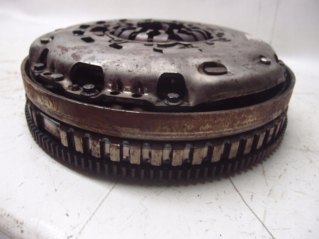 фото №7, Колесо двухмассовый kadjar 1.6 dci 302102199r