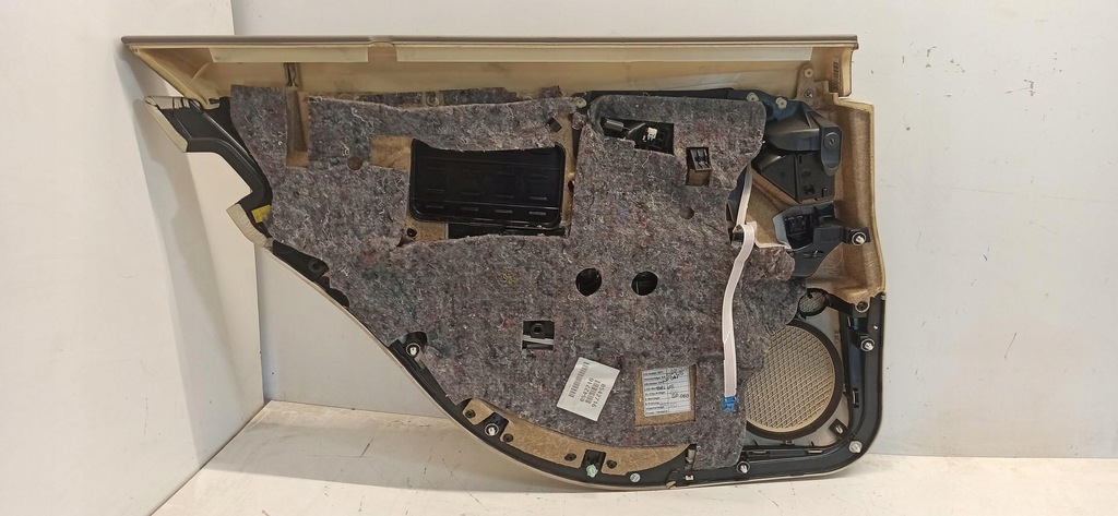 фото №8, Mercedes w211 обшивка дверь правый задняя w2117307063