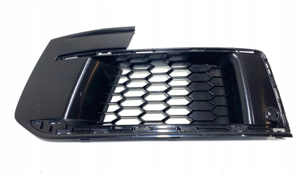 Купити Решітка бампера audi q7 e-tron 4m0807681ac ліва