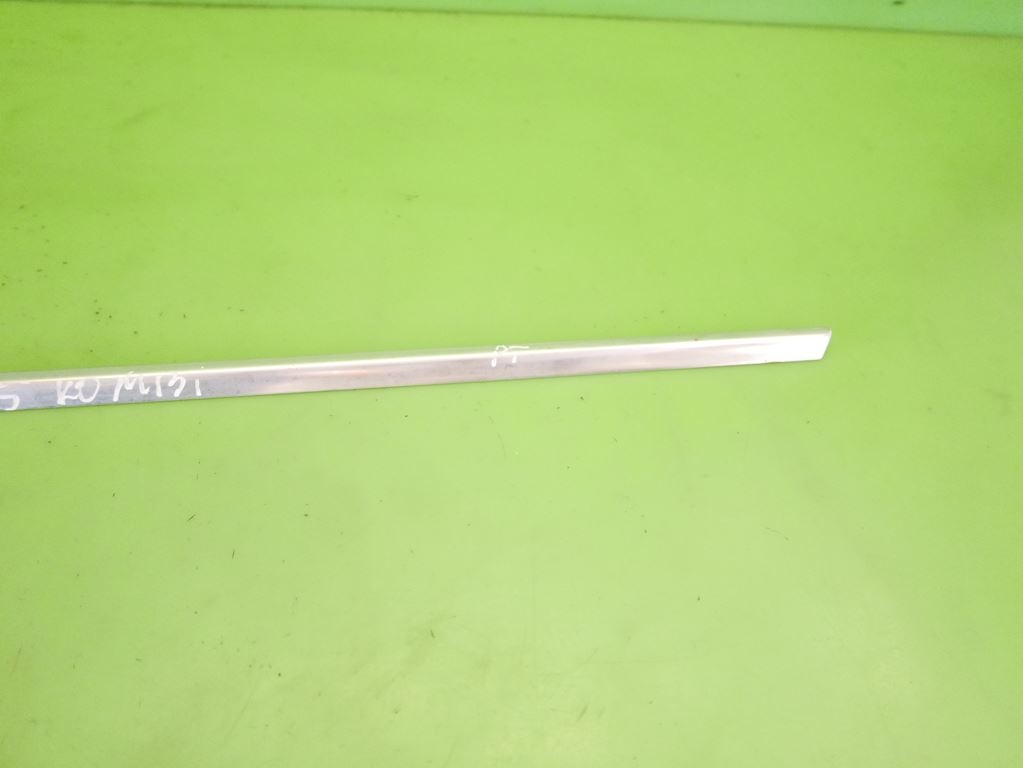 фото №6, Молдинг хром права задня audi a6 c5 avant kombi 97-