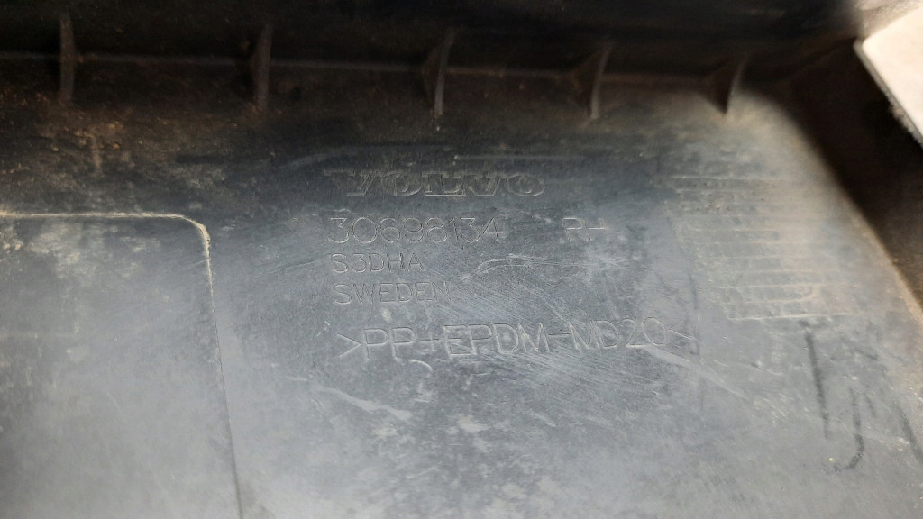фото №5, Молдинг pod фара правая задняя volvo xc90 30698134