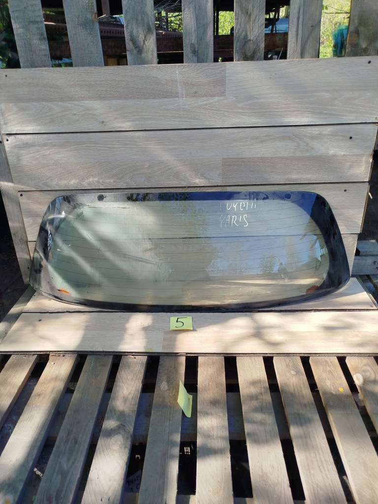 фото №1, Стекло задняя крышки багажника toyota yaris ii hb