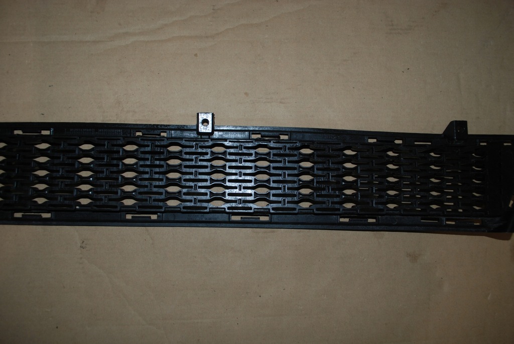 фото №8, Kia ceed ii lift 15- решітка середня решітка радіатора бампера перед 86560-a2600