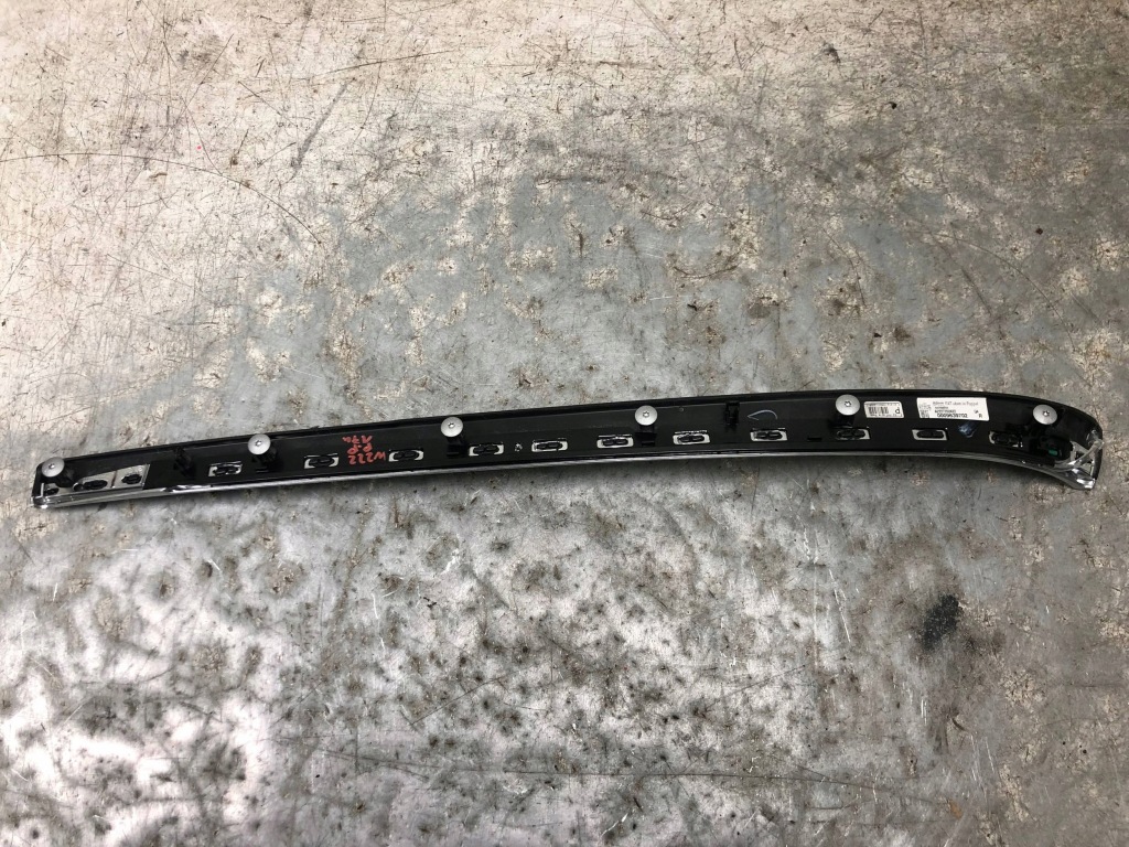 Молдинг декоративная  дверь правый перед mercedes s-klasa w222 amg a2227202422 Недорого