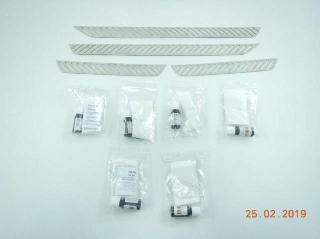 фото №9, Защита молдинг накладка порог mazda 2 dy 03-07