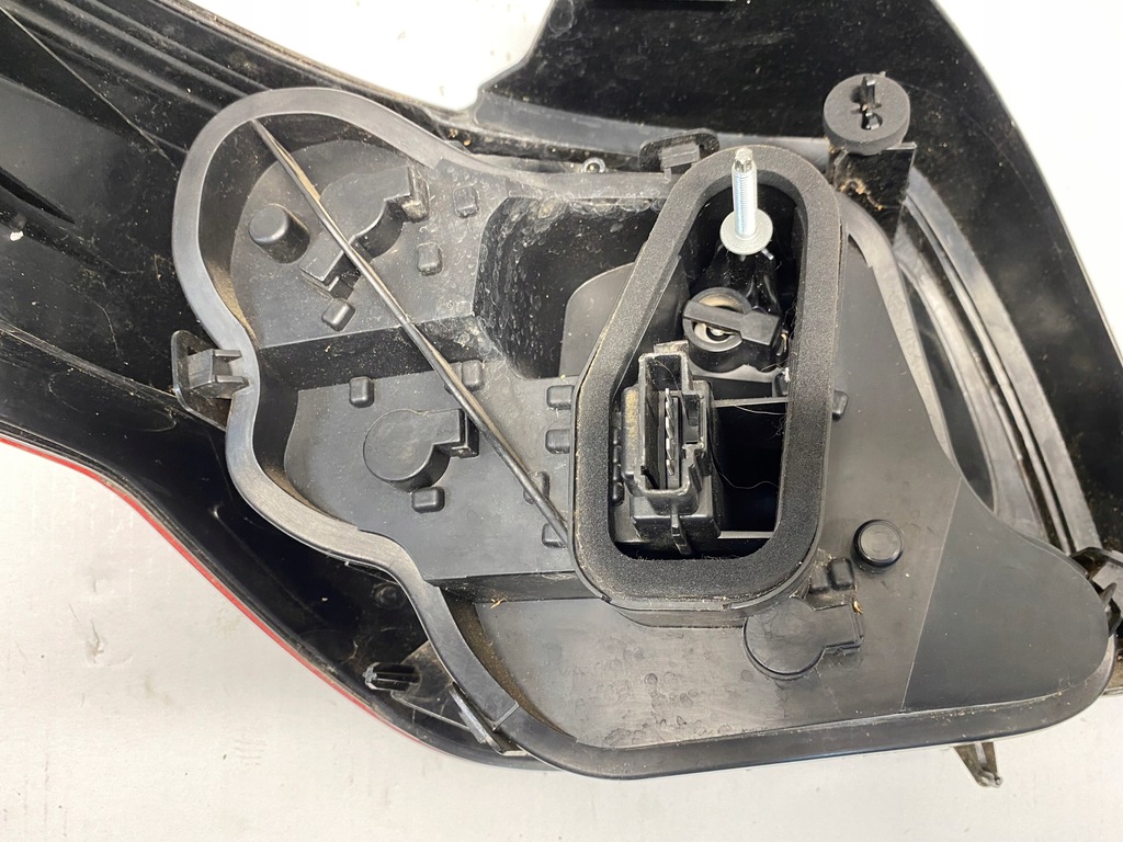 фото №8, Лампа задняя правая 9683115380 citroen ds3