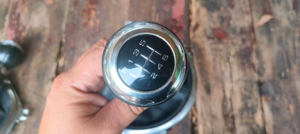 фото №15, Ручка чехол audi tt 8j кожа 6-biegów оригинал