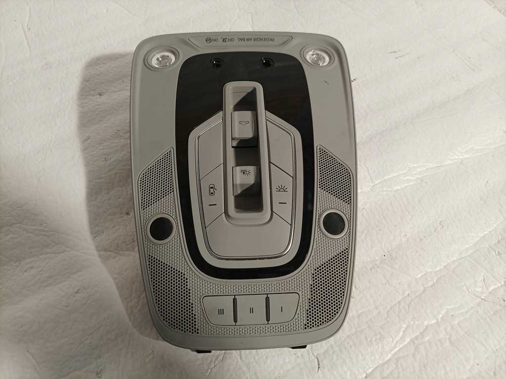 фото №1, Audi q5 ii панель лампа потолочный 5q0951177