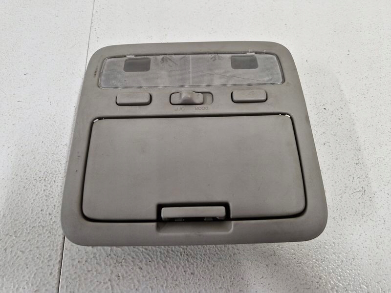 фото №6, Toyota corolla verso i 1 лампа освещение кабины салона 81260-13030