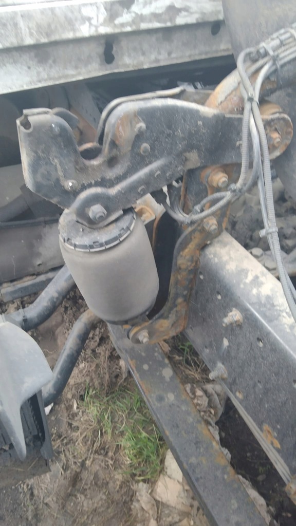 фото №1, Подушка подвеска кабины man tgm tgl задняя замок