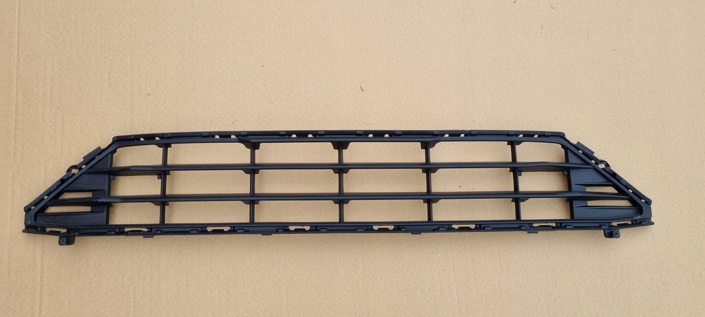 фото №1, Volvo xc60 ii 2017- решётка бампер перед оригинал