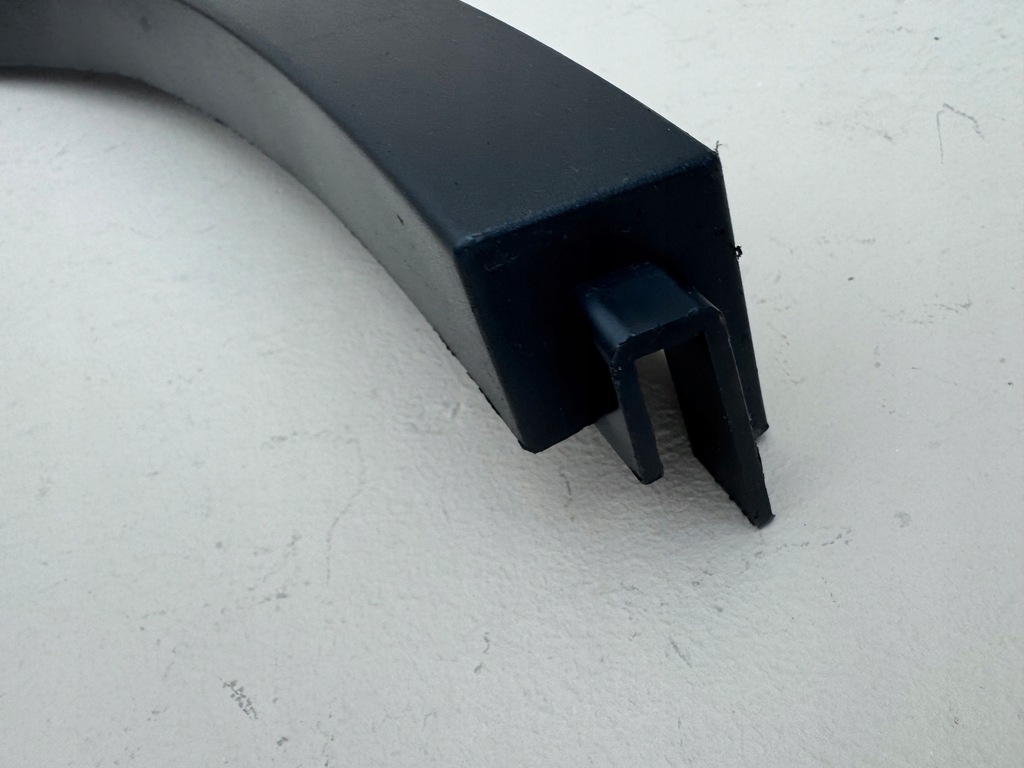 фото №11, Tesla model y 23r- молдинг крыла правая задняя 1658694-00