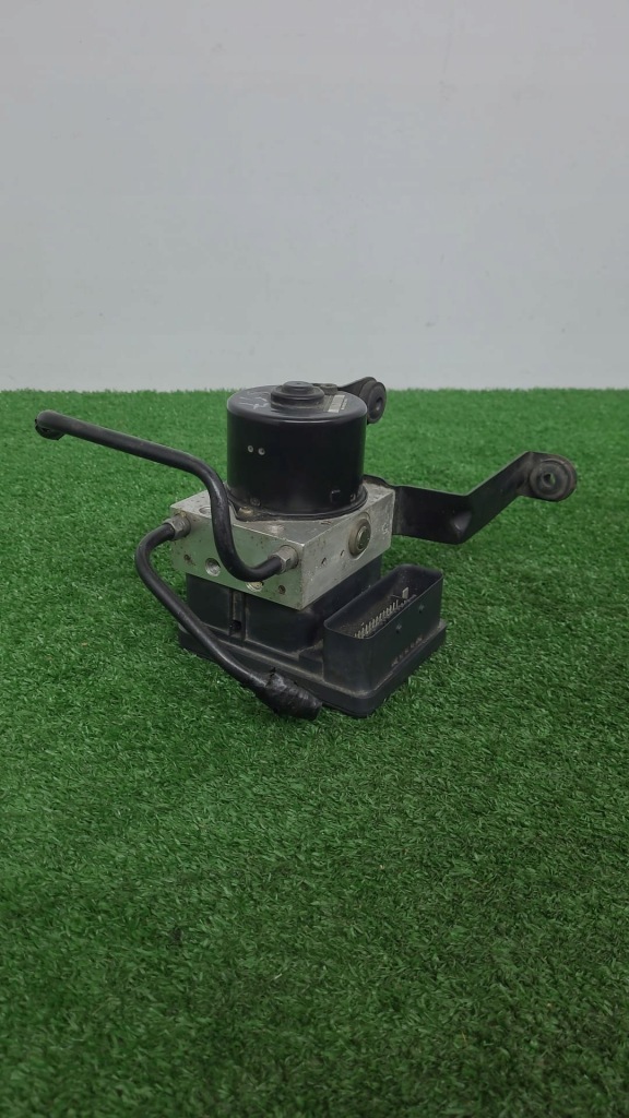 фото №1, Volvo оригінальний номер 30736589a насос abs