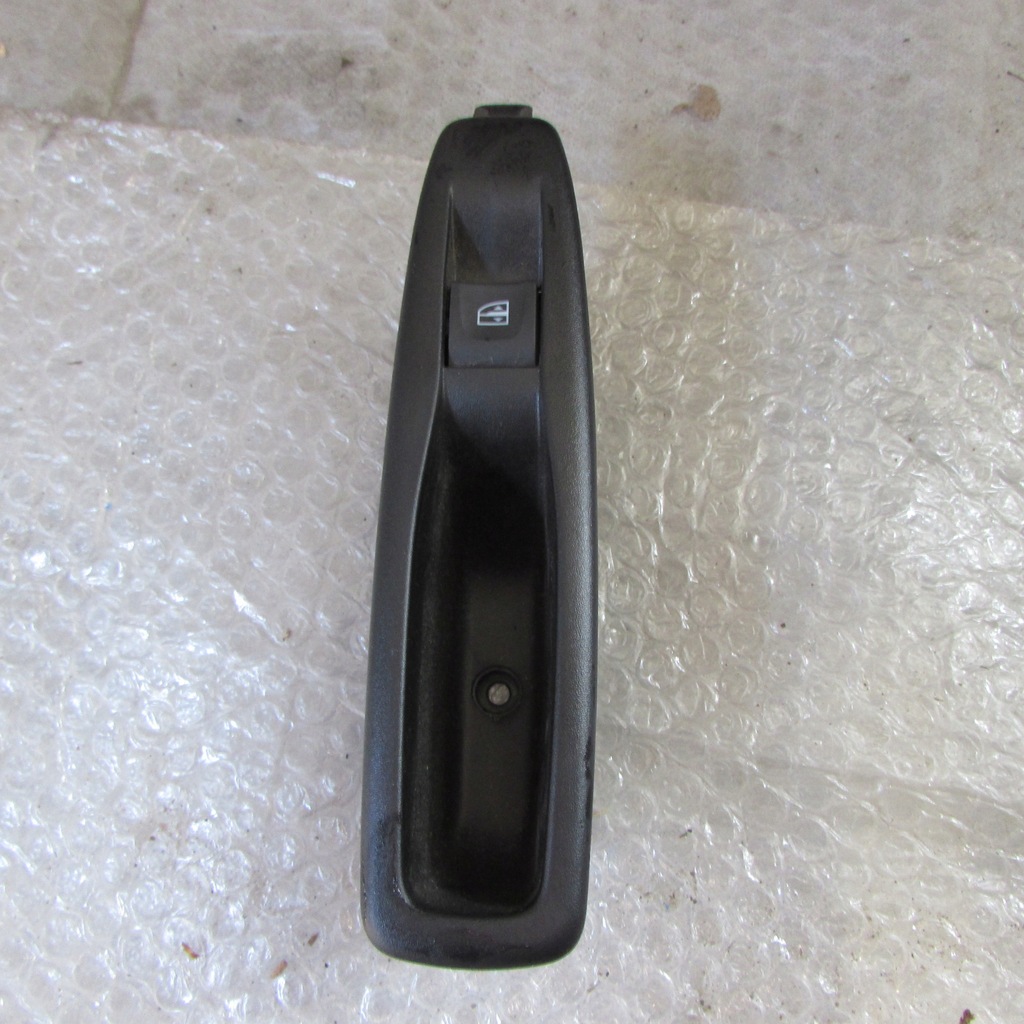 фото №1, Панель управление окон l. задняя renault zoe