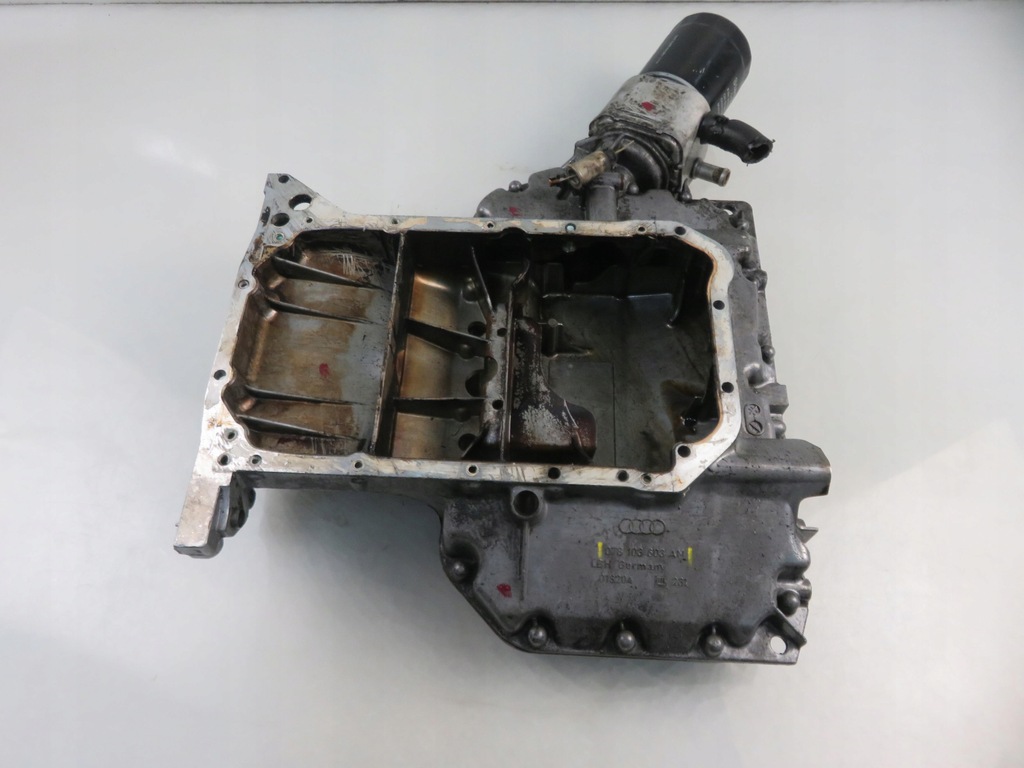 фото №1, Поддон масляная audi a6 c5 2.4 078103603am